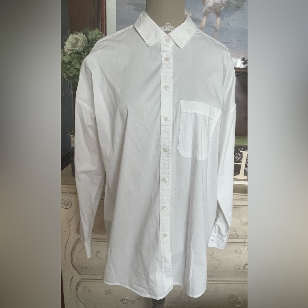 NWT Banana Republic Classic Women's White Button Down Shirt